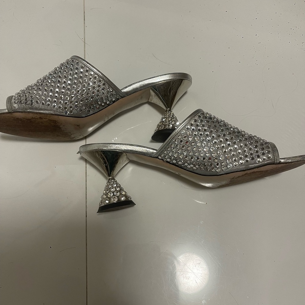 Miu Miu Silver Embellished Mules 👠 Silver Crystal – Size 40 – Made in Italy